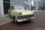 Opel Rekord P2 1500 coach [1962].JPG