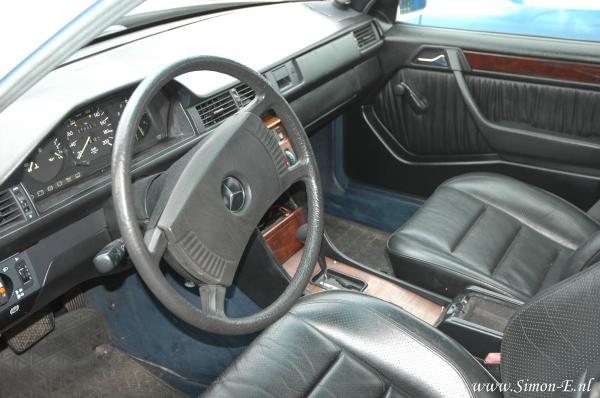 Taxatie Klassieker Mercedes W124 300TD 1986 2 IA.JPG