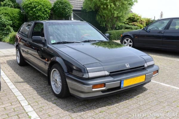 Taxatie Klassieker Honda 1987 Accord Aerodeck 2.0  (1).jpg