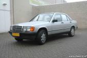 Taxatie Klassieker Mercedes W201 190 1985 1 LVA.jpg