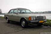 Taxatie Klassieker Mercedes W123 240D 1981(1).jpg