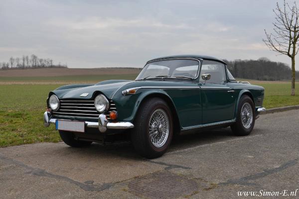 Taxatie Klassieker Triumph 1968 TR250 (1).jpg