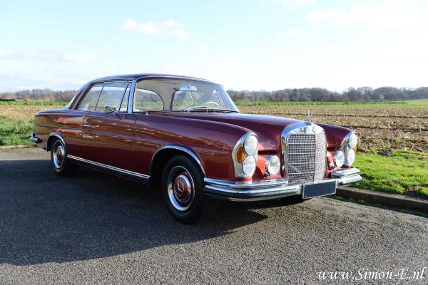 Taxatie Klassieker Mercedes  W111 1964  220SE Coupé (1).jpg