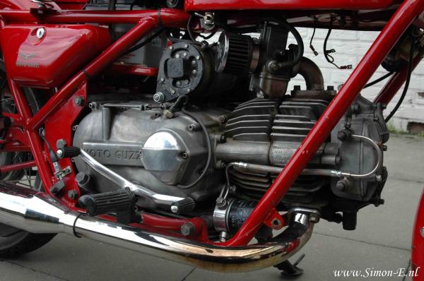 Taxatie Moto Guzzi 1972 Nuovo Falcone (3).jpg