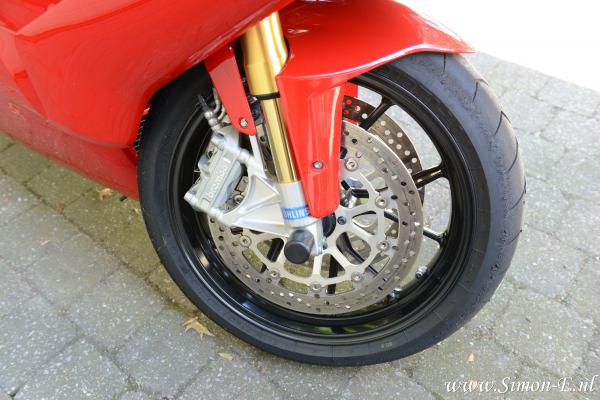 Taxatie Ducati 2005 999S Testastretta (2).JPG