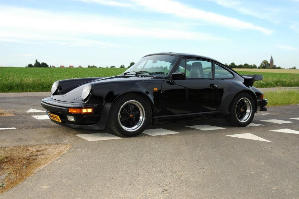 Porsche 911 Turbo 1986 (02).JPG
