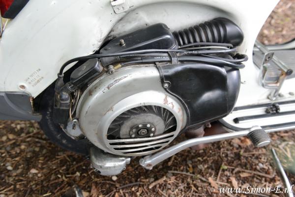Taxatie Vespa 1985 PX200E (3).JPG