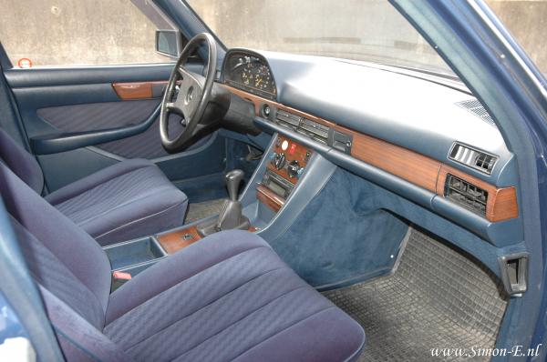 Taxatie Klassieker Mercedes W126 260SE 1986 (2).JPG