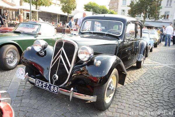 Citroën Traction Avant (1957).JPG