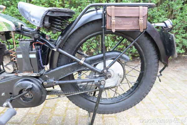 Taxatie Oldtimer Terrot HST 1932 (3).JPG