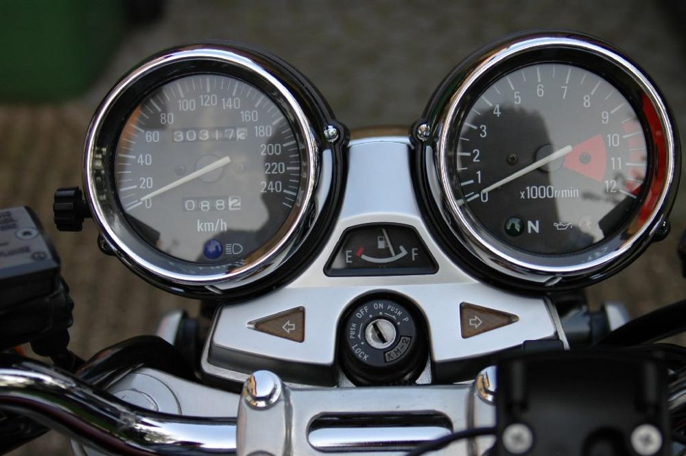 Kawasaki Zephyr 1100 [1994] (10).JPG