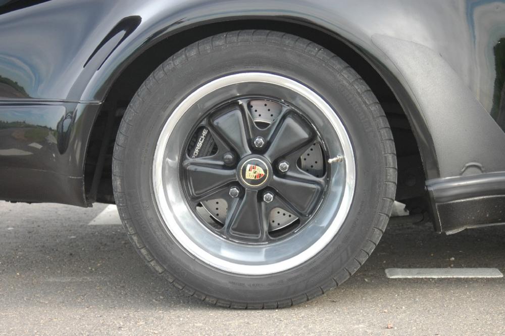 Porsche 911 Turbo 1986 (08).JPG