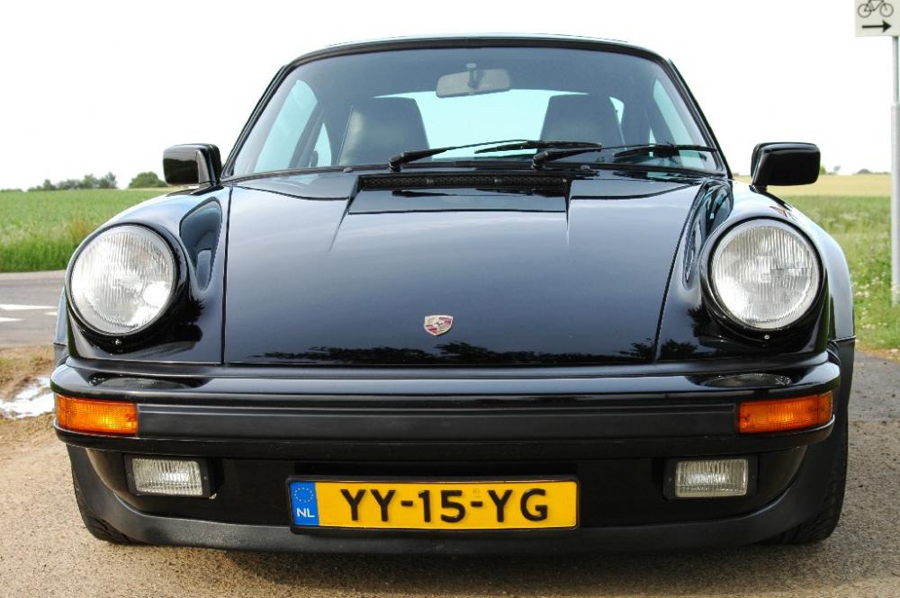 Porsche 911 Turbo 1986 (03).JPG