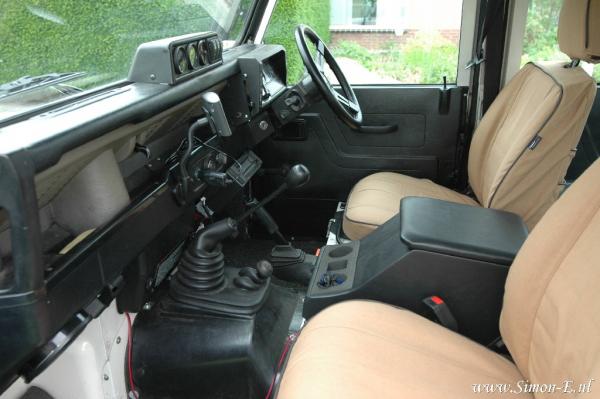 Taxatie Oldtimer Land Rover 1985 110 V8  2.JPG