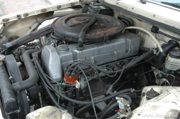 Taxatie Klassieker Mercedes W123 250 1977 3 MA.JPG